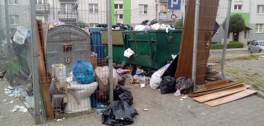 Zdjęcie ilustracyjne Załadunek, wywóz i utylizacja odpadów budowlanych